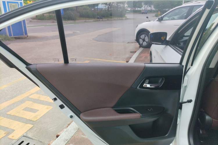 Used Honda Accord 2016 2.0L Comfort Edition
