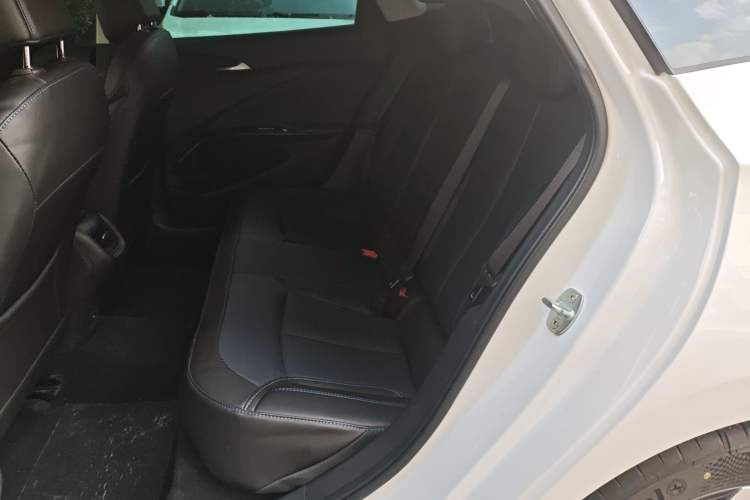 Used Buick Velite 6 2022 Plug-in Hybrid Connected Smart Edition
