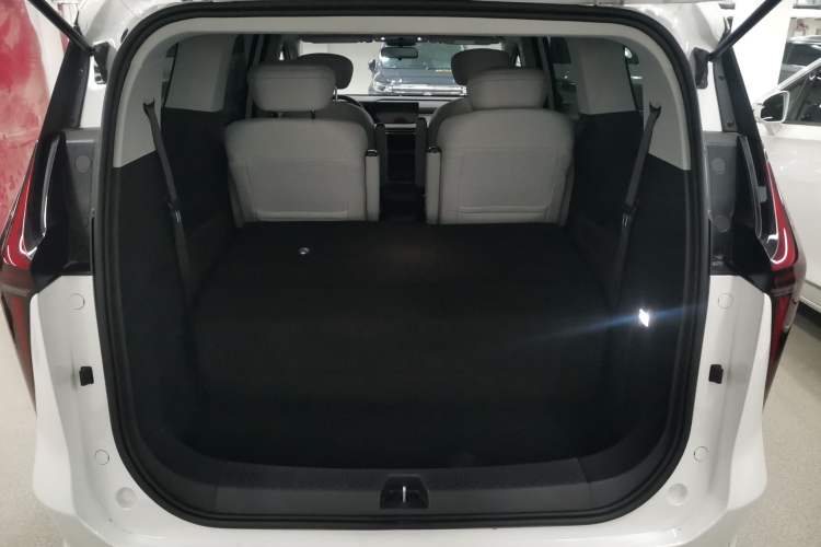 Used SAIC MAXUS G70 2024 2.0T Automatic Comfort Edition 7-Seater
