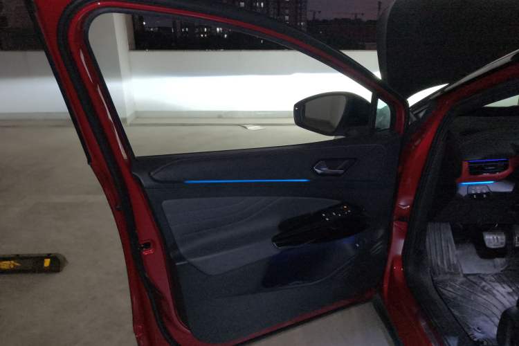 Used Volkswagen ID.4 X 2021 Pro Smart Long-Range Edition