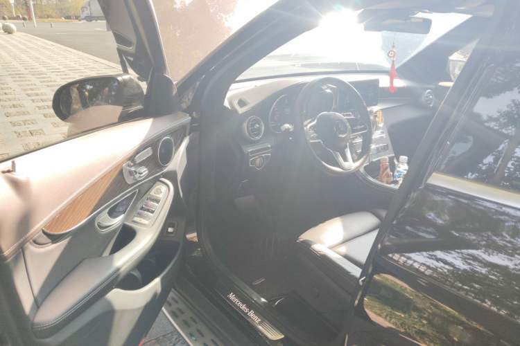 Used Mercedes-Benz GLC 2020 Facelift GLC 300 L 4MATIC Dynamic Edition