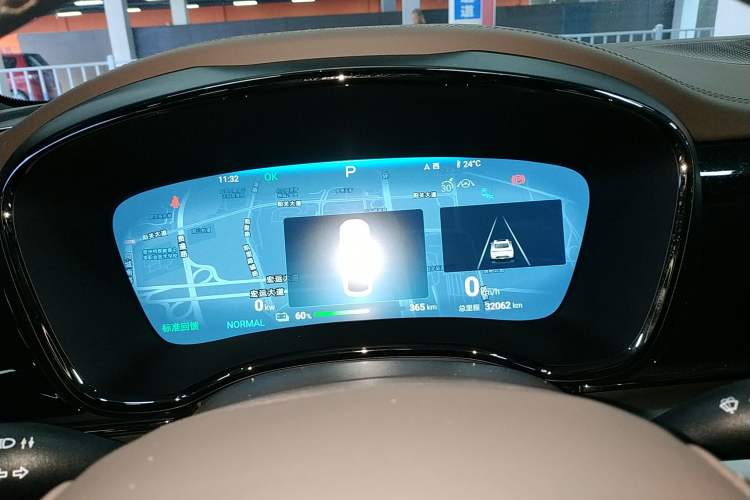 Used BYD Han 2024 EV Glory Edition 605KM Front-Wheel-Drive Premium Model
