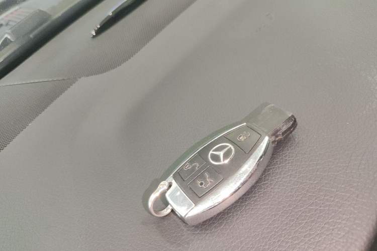 Used Mercedes-Benz C-Class 2013 C 260 Fashion Edition Grand Edition