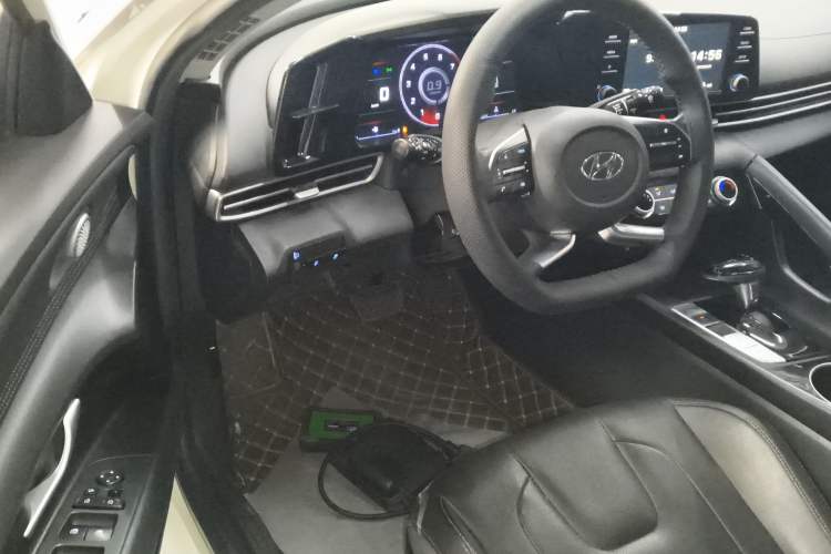 Used Hyundai Elantra 2021 1.5L CVT GLX Elite Edition