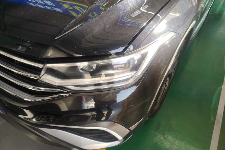 Used Volkswagen Tiguan L 2022 330TSI Automatic Two-Wheel Drive Smart Edition
