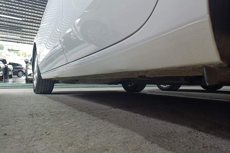 Used Buick GL6 2018 18T 5-Seater Elite Version
