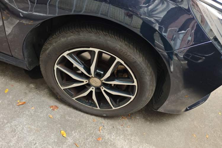 Used BYD Song MAX 2017 1.5T Automatic Smart Connect Elite 7-Seater
