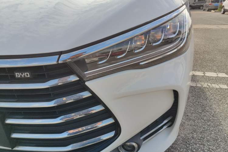 Used BYD Song MAX 2019 1.5T Automatic Smart Connect Ruiyi Model 7 Seats China V Emission Standard
