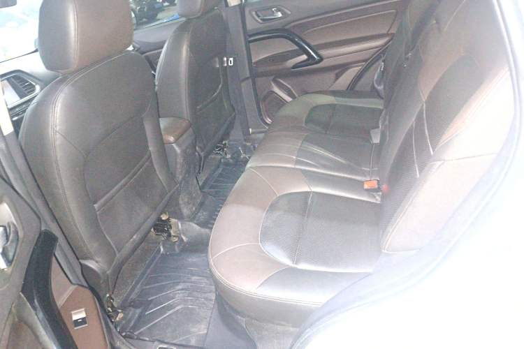 Used GAC Trumpchi GS4 2015 200T G-DCT Luxury Edition
