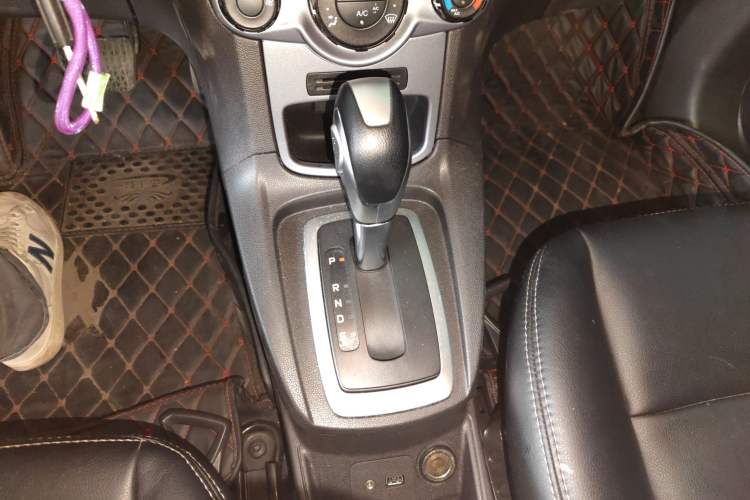 Used Ford Fiesta 2013 Hatchback 1.5L Automatic Fashion Edition