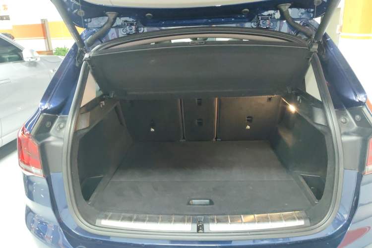 Used BMW X1 2020 sDrive25Li Leading Model
