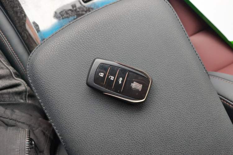 Used Toyota Crown 2018 2.0T Sport Edition
