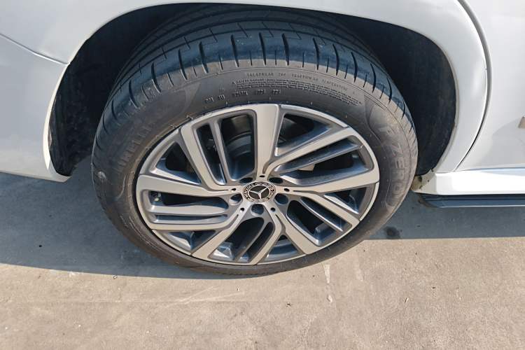 Used Mercedes-Benz GLK-Class 2013 Facelift GLK 300 4MATIC Luxury Edition