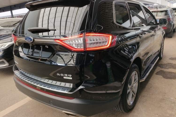 Used Ford Edge 2018 EcoBoost 245 Two-Wheel-Drive Titanium 7-Seater China VI Standard