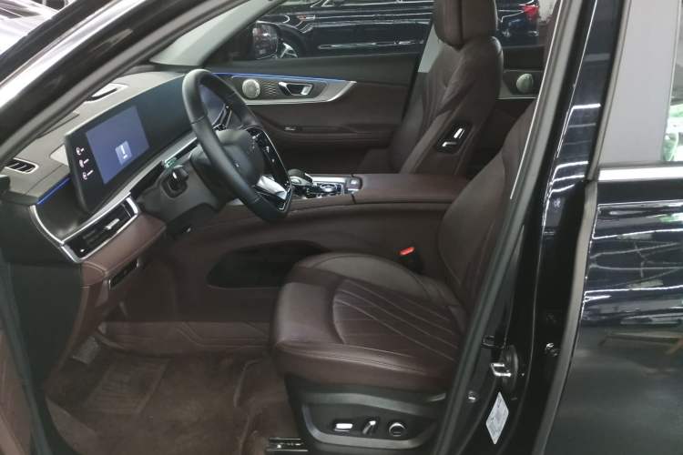 Used Chery Tiggo 8 PRO 2024 Champion Edition 390T Two-Wheel Drive Peak Version 5 Seats