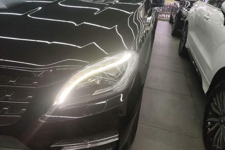 Used Mercedes-Benz M-Class 2014 ML 320 4MATIC
