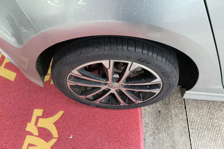 Used Volkswagen Golf 2016 1.4TSI Automatic R-Line