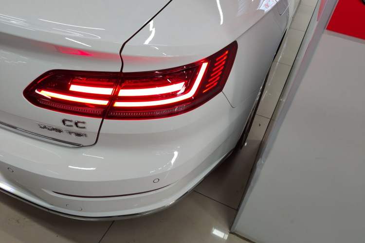 Used Volkswagen FAW-Volkswagen CC 2020 330TSI Huayan Edition China VI Standard
