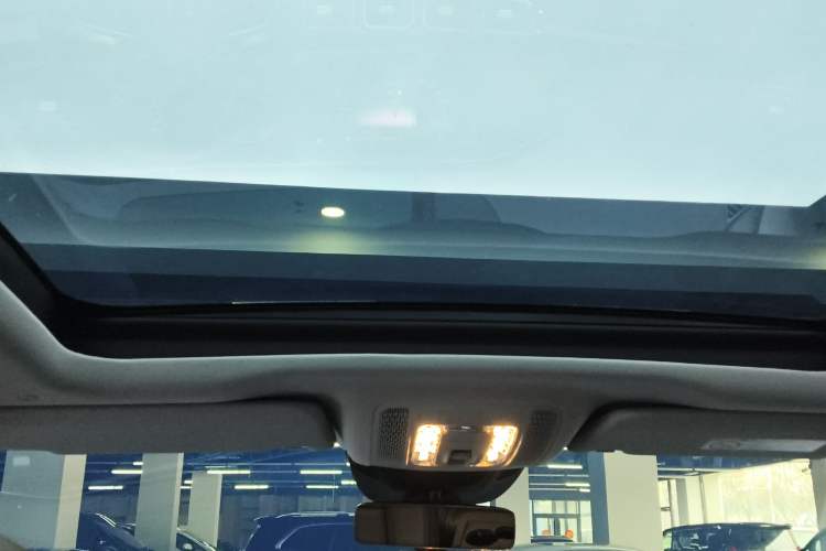 Used Mercedes-Benz GLE 2024 Refreshed GLE 350 4MATIC Stylish Edition
