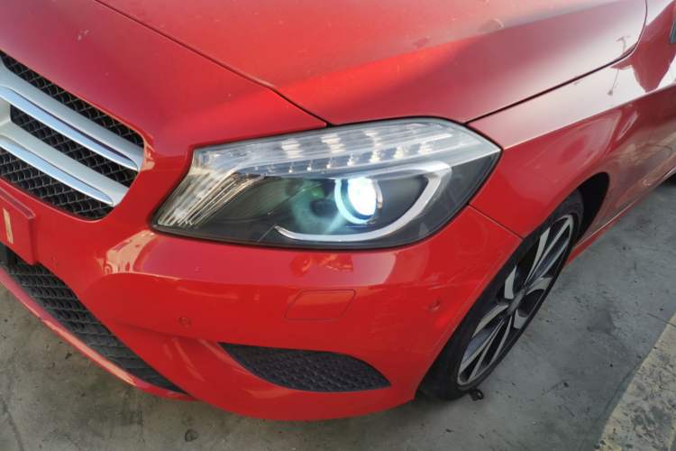 Used Mercedes-Benz A-Class 2015 A 200 Fashion Model
