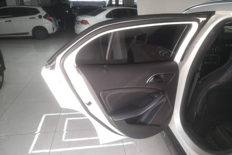 Used Mercedes-Benz GLA 2017 GLA 200 Fashion Model