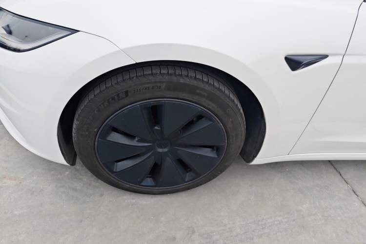 Used Tesla Model 3 2023 Rear-Wheel-Drive Version
