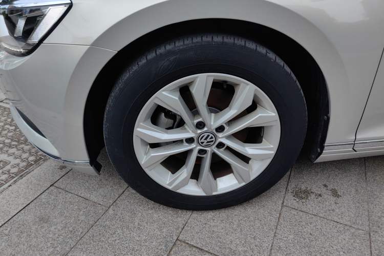 Used Volkswagen Magotan 2019 330TSI DSG Luxury Version China VI Standard
