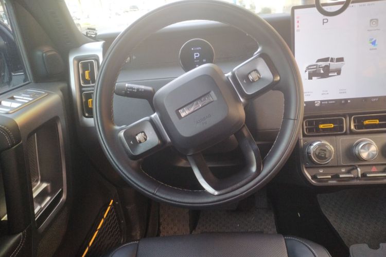 Used  V23 2025 501 Four-Wheel Drive Advanced Version
