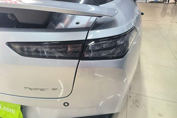 Used  GT 2023 560 Rear-Drive Seven-Wing Edition
