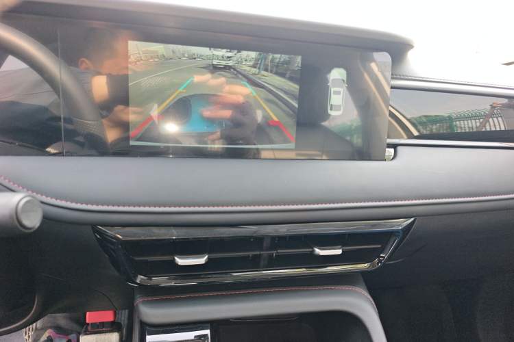 Used Roewe i5 2023 1.5L CVT Luxury Edition
