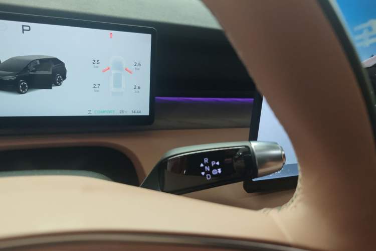 Used XPeng X9 2024 702 Ultra-Long Range Pro