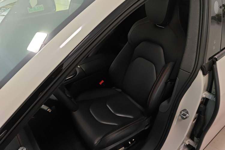 Used  SU7 2024 Rear-Drive Ultra-Long Range Advanced Pro-Level Intelligent Driving Version
