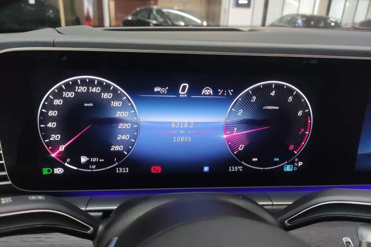 Used Mercedes-Benz GLE 2024 GLE 450 4MATIC Luxury Model
