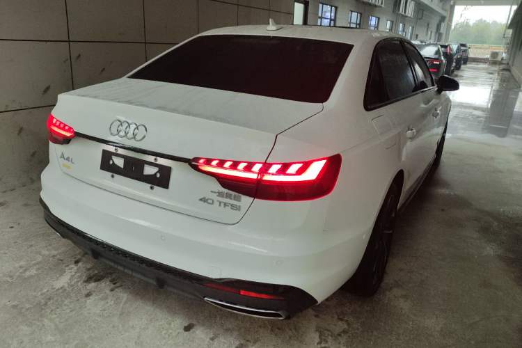 Used Audi A4L 2022 40 TFSI Luxury Dynamic Model