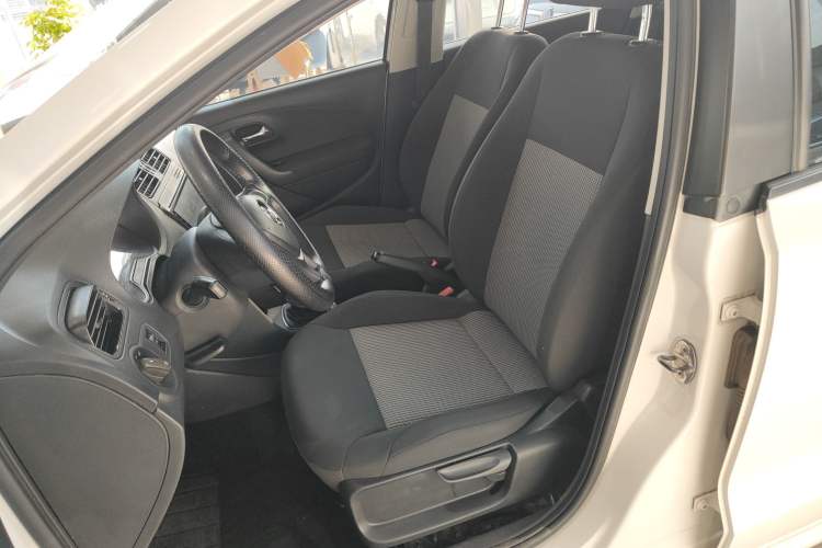 Used Volkswagen Polo 2016 1.4L Automatic Trendy Model
