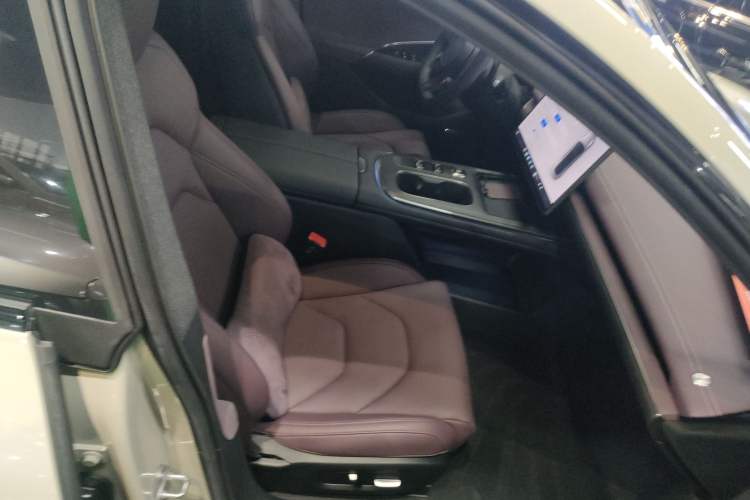 Used  SU7 2024 Rear-Drive Long-Range Intelligent Driving Version