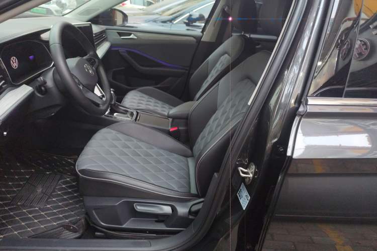 Used Volkswagen Sagitar 2024 300TSI DSG Excellence Edition
