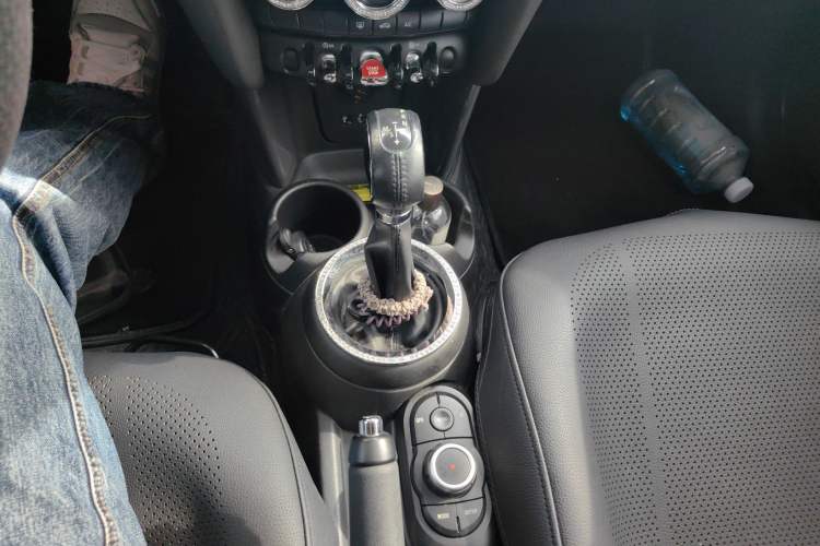 Used  MINI 2016 1.2T ONE Pioneer Edition Five-Door Version
