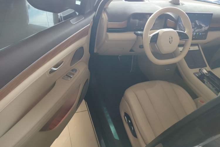 Used Hima AITO M7 2024 1.5T Rear-Drive Plus Version 5 Seats
