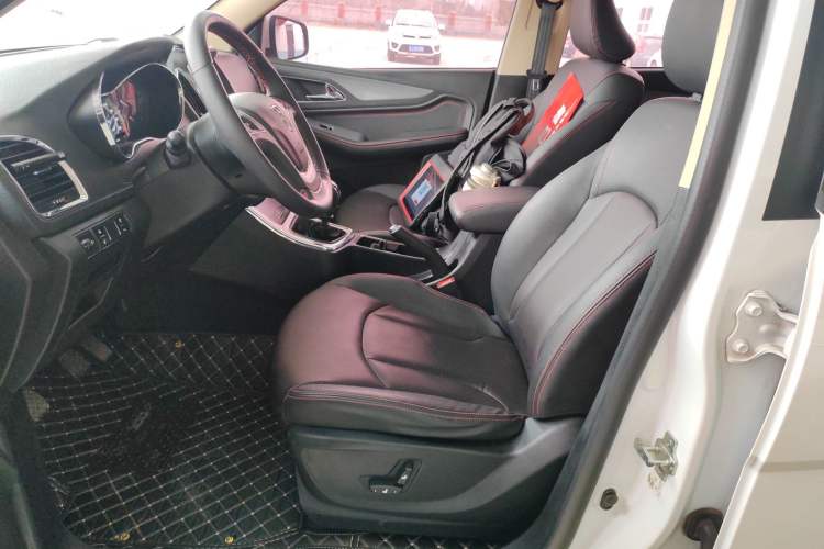 Used Baojun 560 2016 1.5T Manual Luxury Version