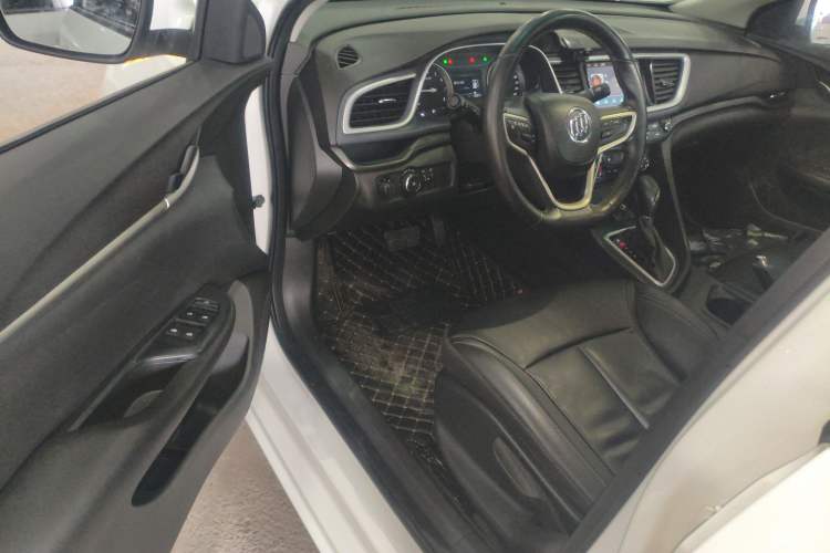 Used Buick GT 2018 18T Automatic Elite Model
