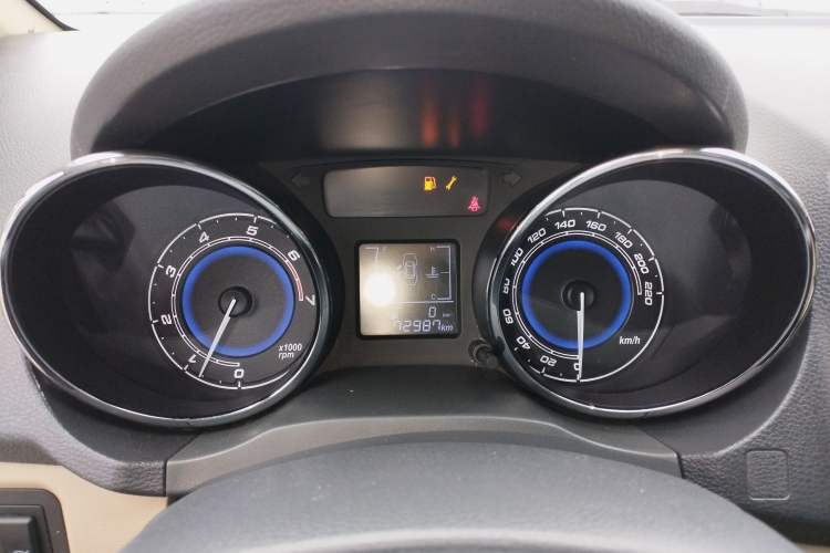 Used Chery E3 2015 1.5L Manual Fashion Model