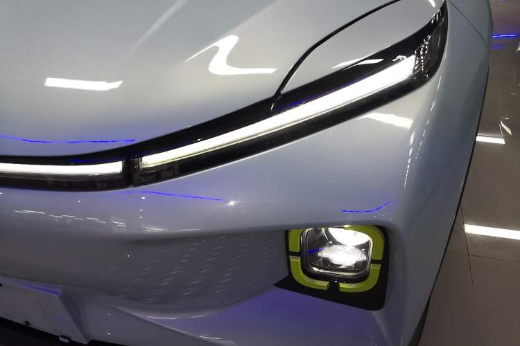 Used Geometry E Firefly 2022 401KM Lightning Tiger 4-Seater
