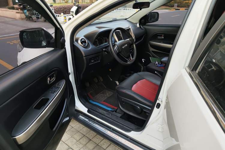 Used Haval H1 2016 Red Label 1.5L Manual Luxury Model
