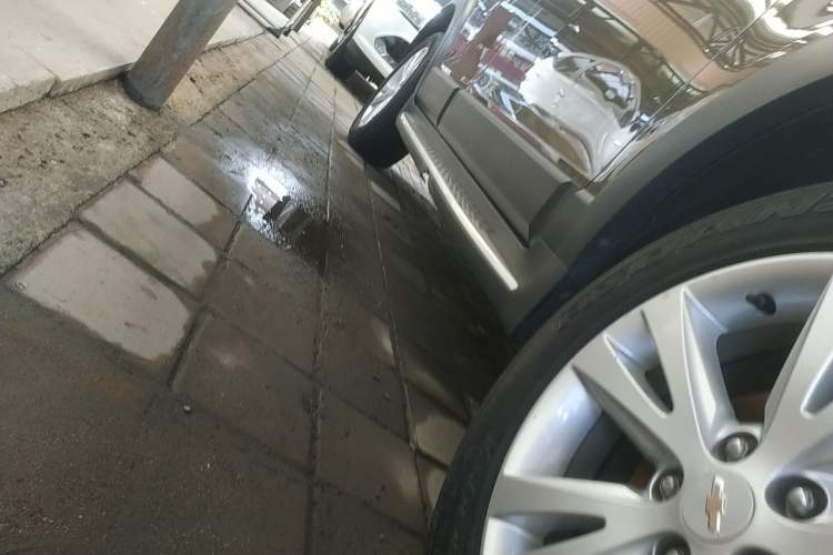 Used Chevrolet Captiva 2015 2.4L 4x4 Flagship Edition 7-Seater
