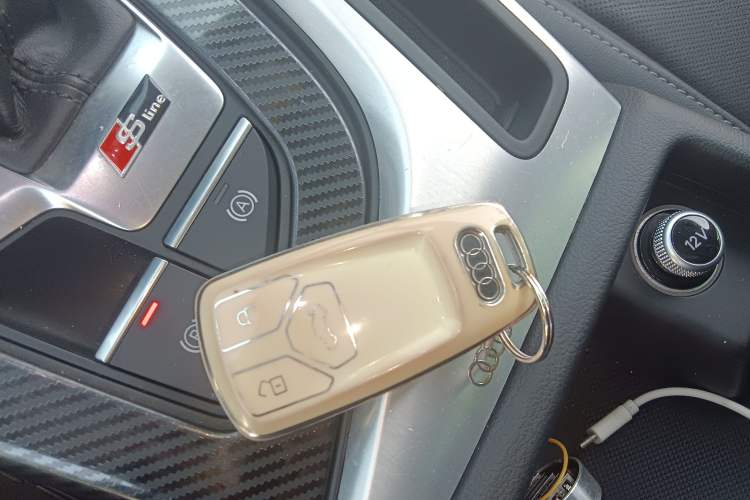 Used Audi A4L 2020 40 TFSI Fashion Dynamic Model
