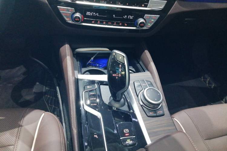 Used BMW 5 Series 2022 Updated 530Li Leading Edition Luxury Package
