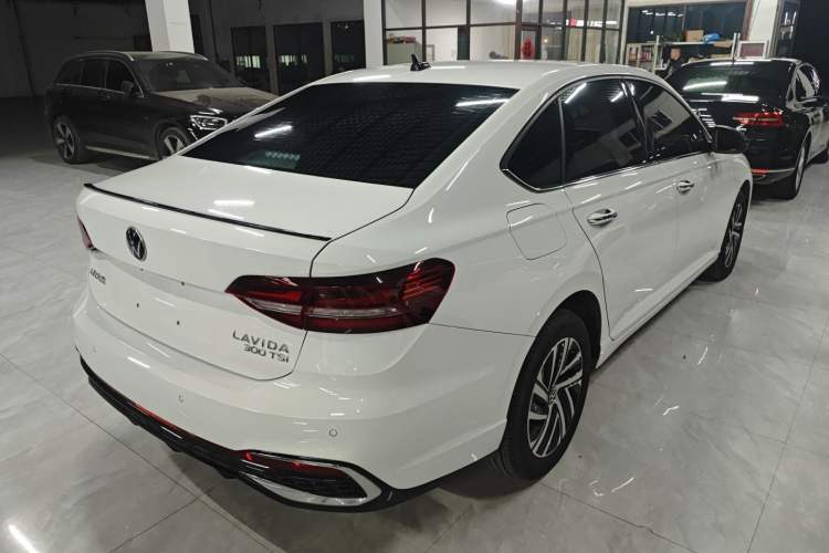 Used Volkswagen Lavida 2023 300TSI DSG Starry Sky Leading Edition
