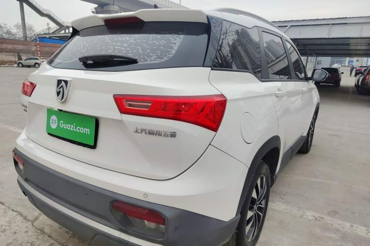 Used Baojun 530 2021 Global Car Anniversary Edition 1.5T Manual Luxury Model 6 Seats