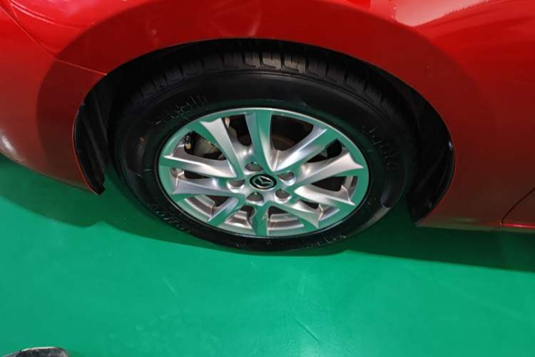 Used Mazda Mazda 3 Axela 2017 Sedan 1.5L Automatic Luxury Model Emission Standard China V
